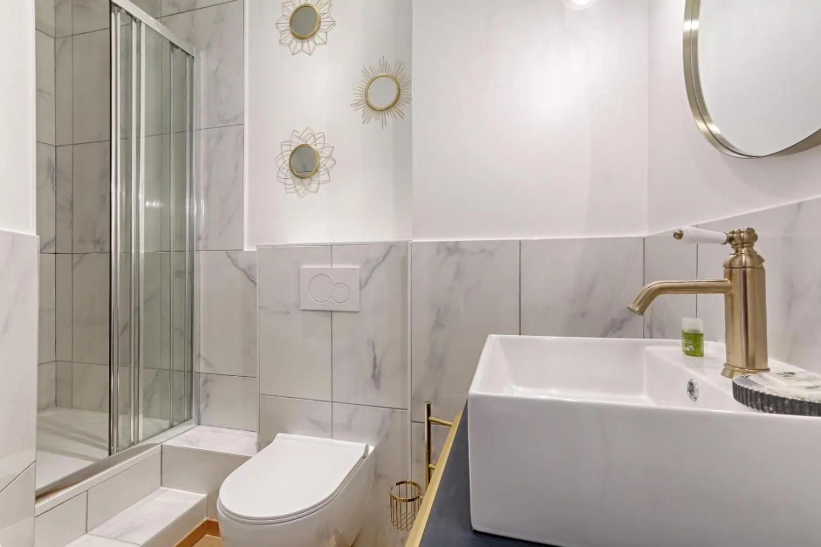 Harmonious Flat Parc Monceau 8P Apartment Paris 0*,  France